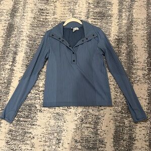 Athleta Flurry Henley. Size M blue